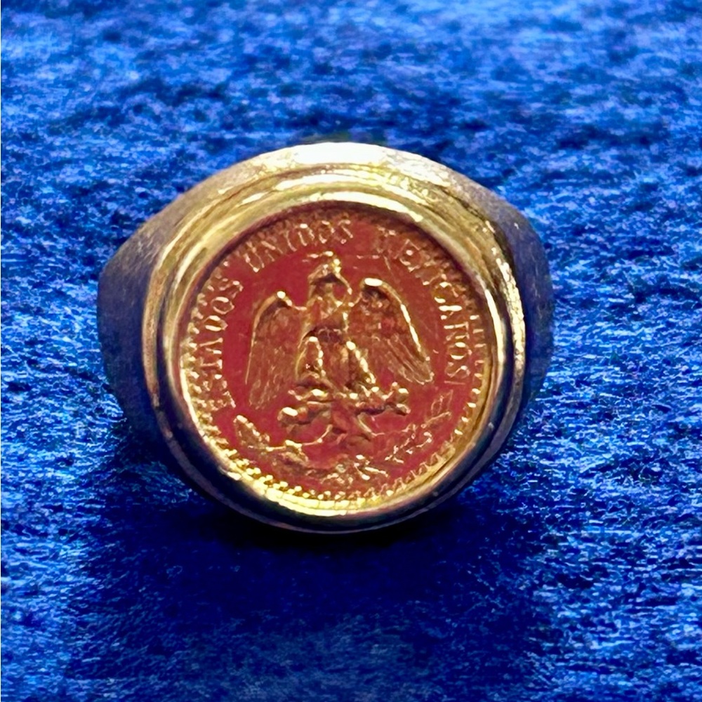 Gold coin ring